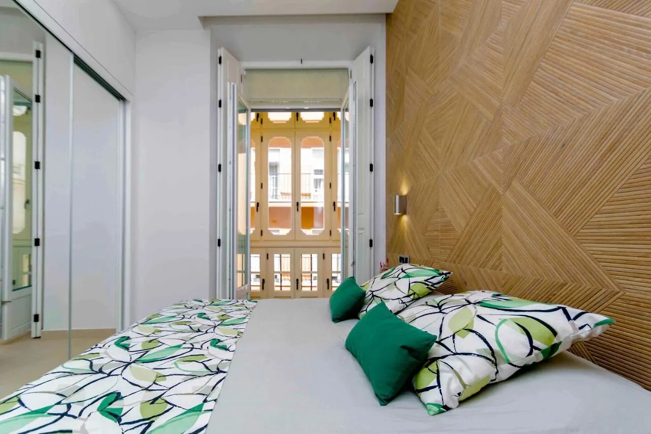 Апартаменты Inmalaga Santos Suites 2
